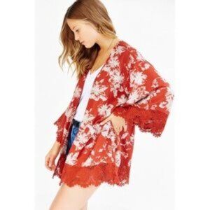 Urban Outfitters Kimchi Blue Kimono Size Med Rust Boardwalk Floral Lace Preppy